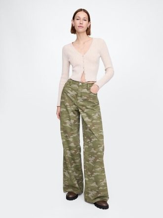 Blugi largi Camo cu talie medie