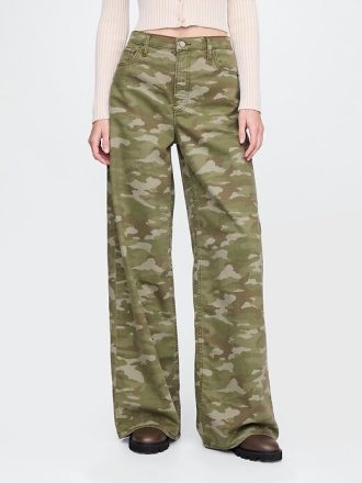 Blugi largi Camo cu talie medie