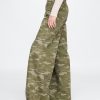 Blugi largi Camo cu talie medie Blugi largi Camo cu talie medie