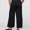 Blugi largi UltraSoft Crop cu talie medie Blugi largi UltraSoft Crop cu talie medie