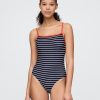 Costum de baie dintr-o bucată cu gât pătrat Costum de baie dintr-o bucată cu gât pătrat