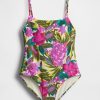 Costum de baie dintr-o bucată cu gât pătrat Costum de baie dintr-o bucată cu gât pătrat