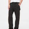 Gap × Blugii largi din anii ’90, de la Disney Tim Burton, The Nightmare Before Christmas