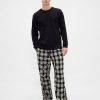 Gap × Pantaloni PJ din flanel cu craniu pentru adulți, de la Disney Tim Burton, The Nightmare Before Christmas Gap × Pantaloni PJ din flanel cu craniu pentru adulți, de la Disney Tim Burton, The Nightmare Before Christmas
