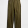 Modern Baggy Khakis
