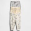 Pantaloni cu tragere din bumbac organic Baby First Favorites (pachet de 3) Pantaloni cu tragere din bumbac organic Baby First Favorites (pachet de 3)