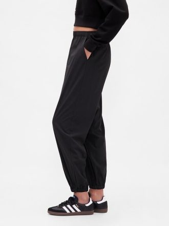 Pantaloni de jogging GapFit Tech cu talie mare cu fermoar