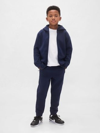 Pantaloni de jogging GapFit Tech cu uscare rapidă pentru copii Pantaloni de jogging GapFit Tech cu uscare rapidă pentru copii