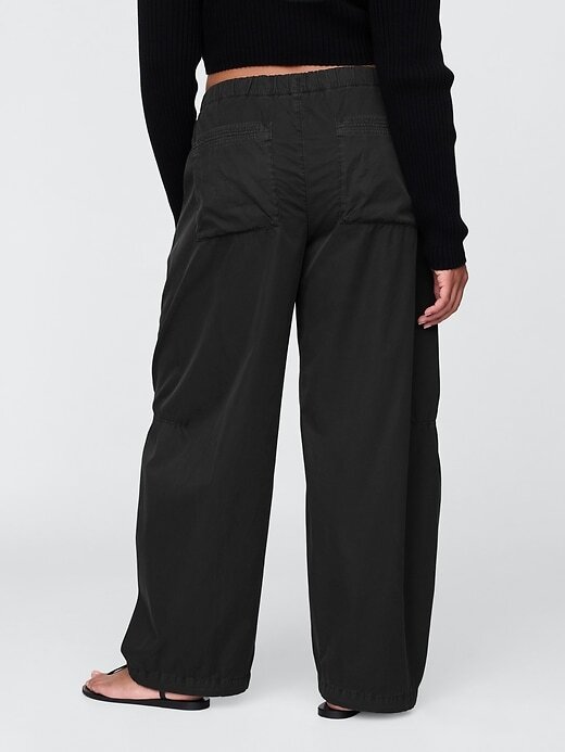Pantaloni de parașută cu talie medie Pantaloni de parașută cu talie medie