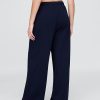 Pantaloni de sport cu picioare largi VintageSoft Pantaloni de sport cu picioare largi VintageSoft