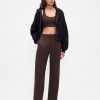 Pantaloni GapFit Tech cu talie înaltă Pantaloni GapFit Tech cu talie înaltă
