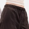 Pantaloni largi cu talie medie Pantaloni largi cu talie medie