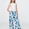 Pantaloni largi pentru copii, ultrasoft, din denim tie-dye Pantaloni largi pentru copii, ultrasoft, din denim tie-dye