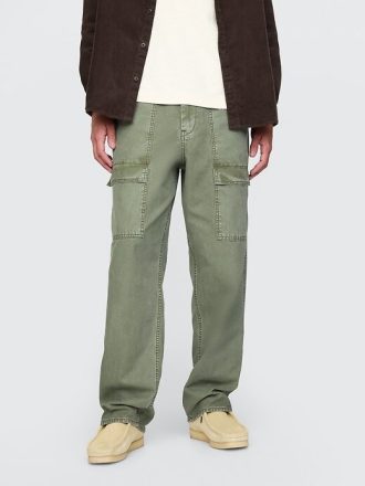 Pantaloni largi utili