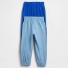 Pantaloni pentru bebeluși și copii mici, amestecați și potriviți (pachet de 2) Pantaloni pentru bebeluși și copii mici, amestecați și potriviți (pachet de 2)