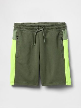 Pantaloni scurți GapFit 5″ Fit Tech pentru copii