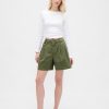 Pantaloni scurți plisați din twill cu talie medie de 6 inchi Pantaloni scurți plisați din twill cu talie medie de 6 inchi
