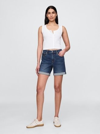 Pantaloni scurti prietene din denim cu talie medie de 5 inchi