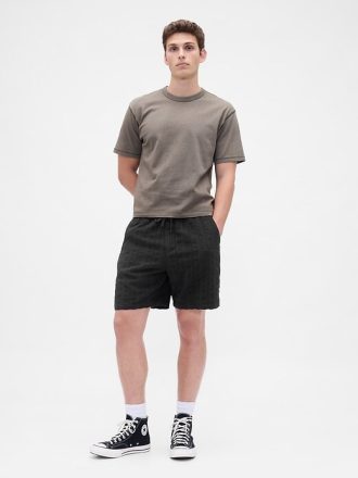 Pantaloni scurti ușori texturați de 7 inchi