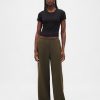 Pantaloni simpli cu picioare late Pantaloni simpli cu picioare late