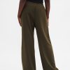 Pantaloni simpli cu picioare late Pantaloni simpli cu picioare late