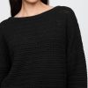Pulover Crochet Boatneck Crop Pulover Crochet Boatneck Crop