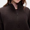 Pulover cu jumătate de fermoar din jacquard matlasat GapFit Pulover cu jumătate de fermoar din jacquard matlasat GapFit