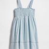 Rochie din denim smocked pentru copii
