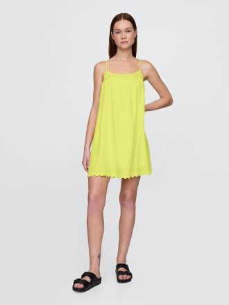 Rochie leagăn brodat din tifon de bumbac