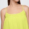 Rochie leagăn brodat din tifon de bumbac