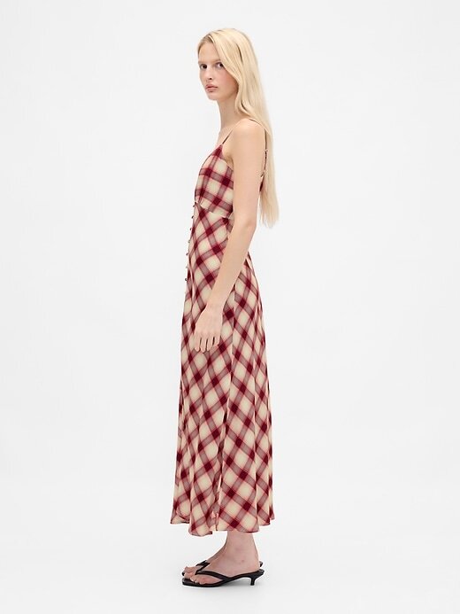 Rochie maxi cami cu nasturi in fata Rochie maxi cami cu nasturi in fata