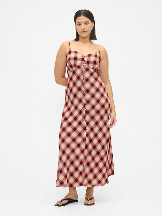Rochie maxi cami cu nasturi in fata Rochie maxi cami cu nasturi in fata