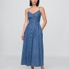Rochie maxi cu cusături denim Rochie maxi cu cusături denim
