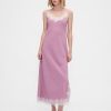 Rochie maxi cu dantelă Rochie maxi cu dantelă