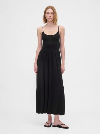 Rochie maxi cu decolteu