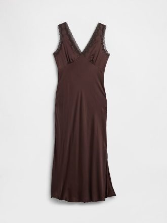 Rochie maxi cu decolteu în V cu dantelă din satin Rochie maxi cu decolteu în V cu dantelă din satin