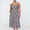 Rochie maxi cu decolteu în V floral Rochie maxi cu decolteu în V floral