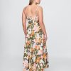 Rochie maxi cu etaje cu cravată în față Rochie maxi cu etaje cu cravată în față