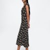 Rochie maxi cu inimă creponată Rochie maxi cu inimă creponată