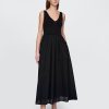 Rochie maxi cu materiale mixte croșetate Rochie maxi cu materiale mixte croșetate