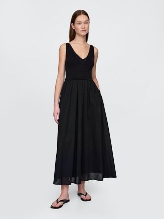 Rochie maxi cu materiale mixte croșetate