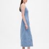 Rochie maxi cu nasturi în față cu cusături din denim