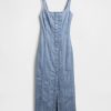 Rochie maxi cu nasturi în față cu cusături din denim