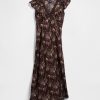 Rochie maxi din crepon cu decolteu în V cu dantelă