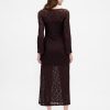 Rochie maxi din dantela cu maneca clopot