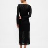 Rochie maxi din dantela cu maneca clopot