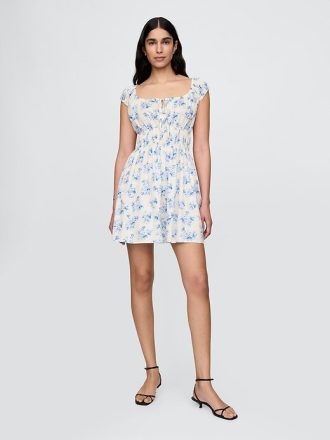 Rochie mini cu cravată în față cu talie fumoasă