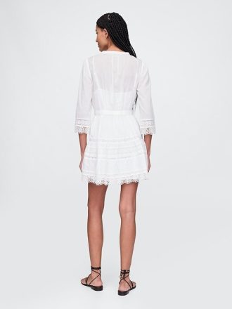 Rochie mini cu dantelă