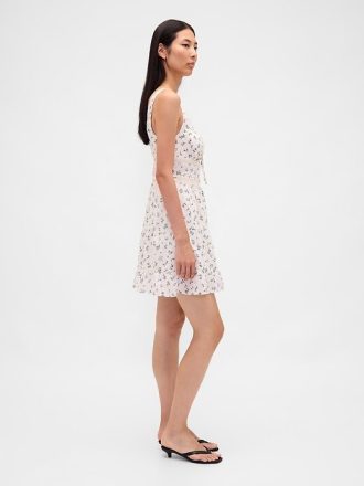Rochie mini cu dantelă