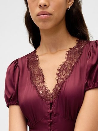 Rochie mini cu decolteu în V din satin Rochie mini cu decolteu în V din satin